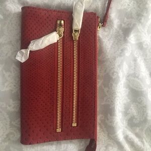 Red wristlet w gold accent